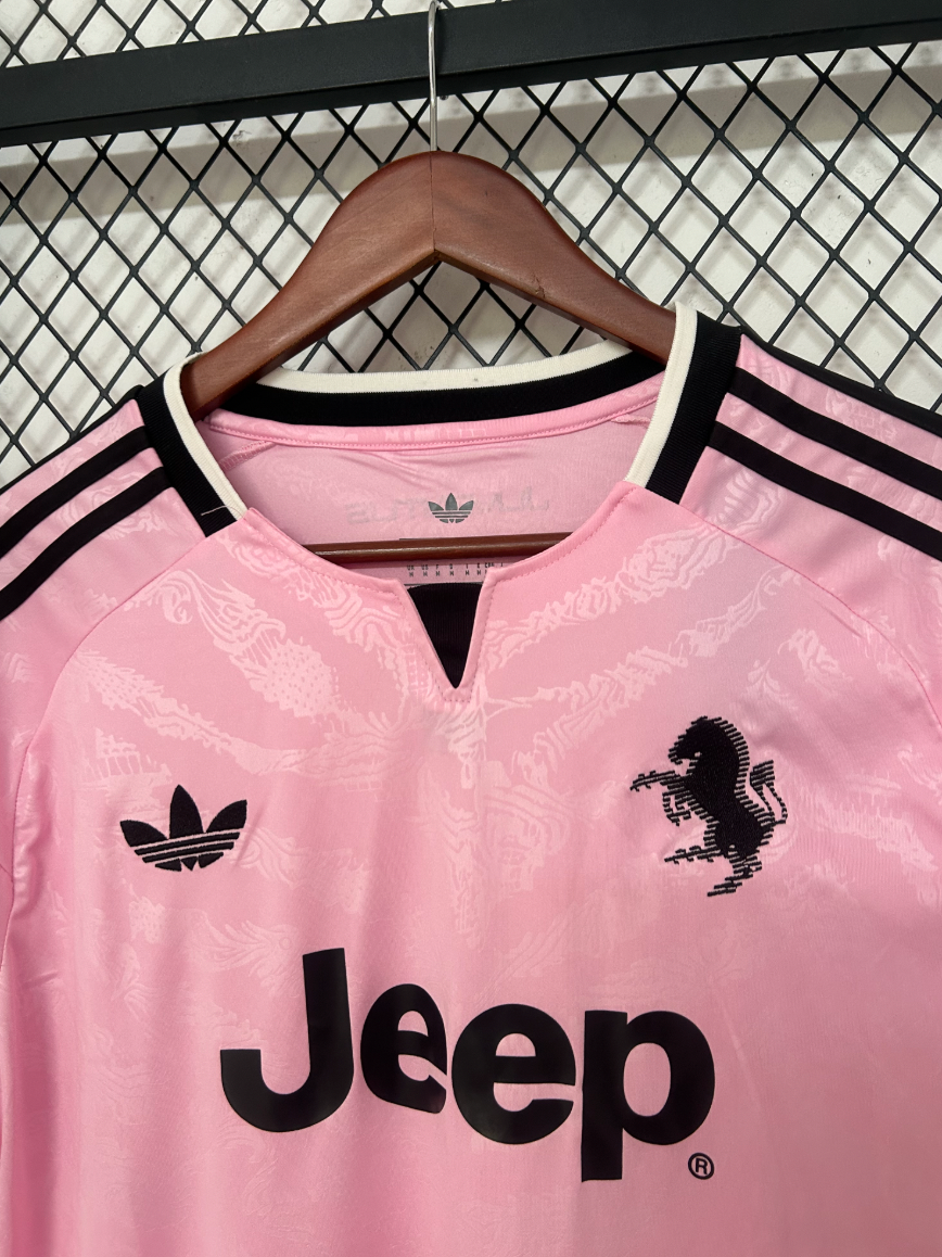 JUVENTUS 2026/2027 ROSA AUSWÄRTSTRIKOT